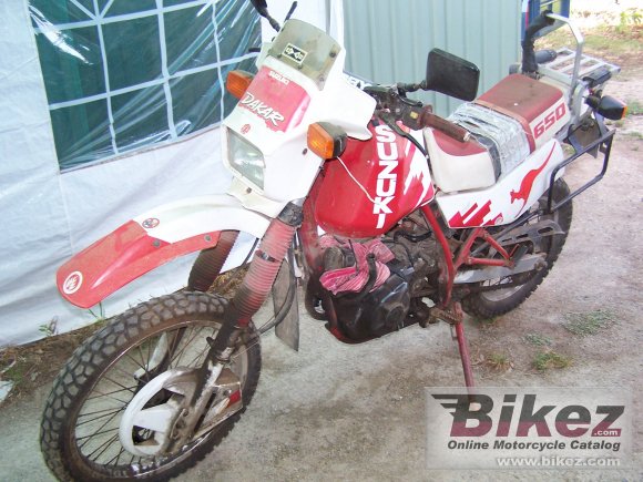 1990 Suzuki DR 650 R Dakar photo